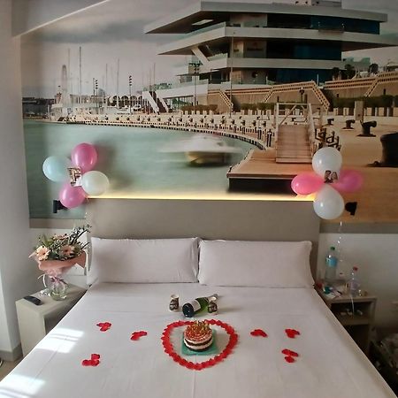 Hotel Bestprice Valencia Luaran gambar